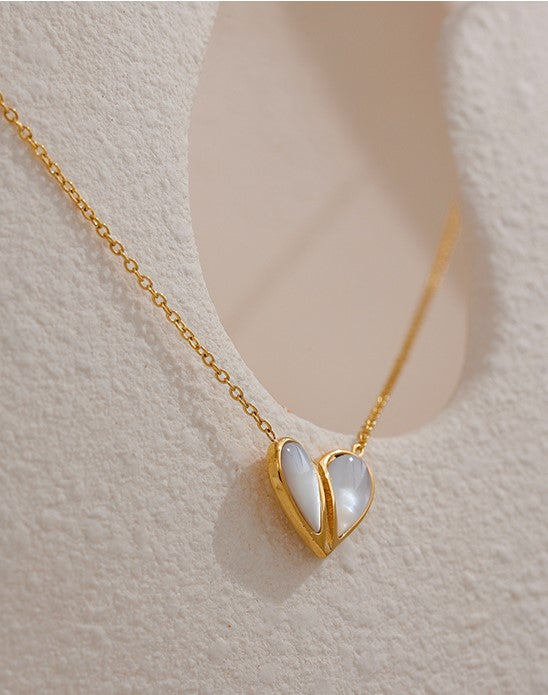 Amor Necklace