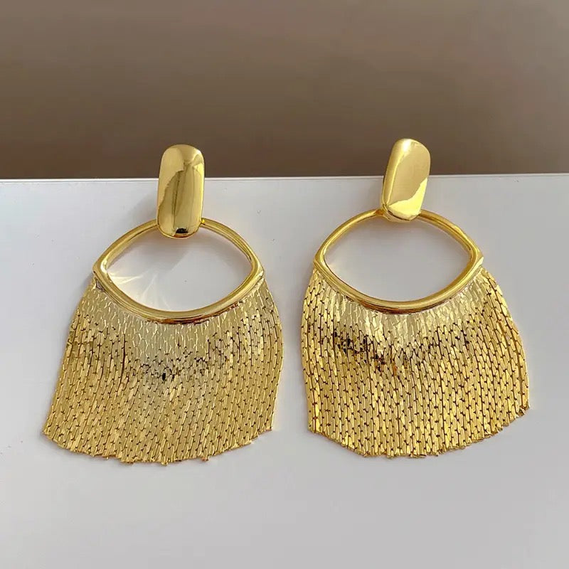 Aelia Earrings in Gold