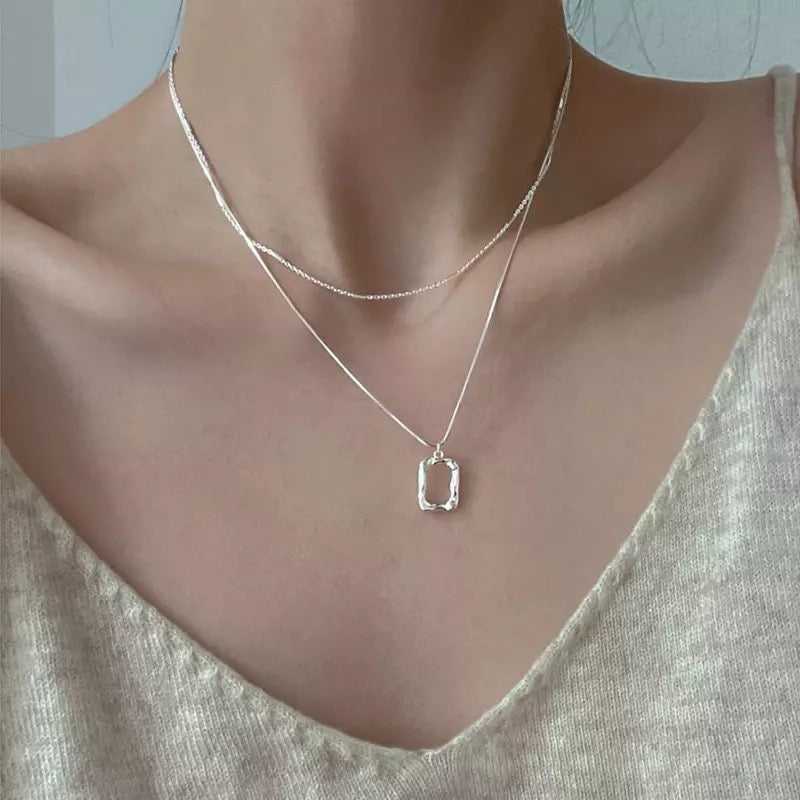 Charlie Necklace in Silver Color