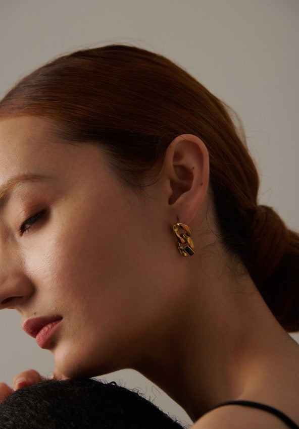 Adria Earrings in Gold